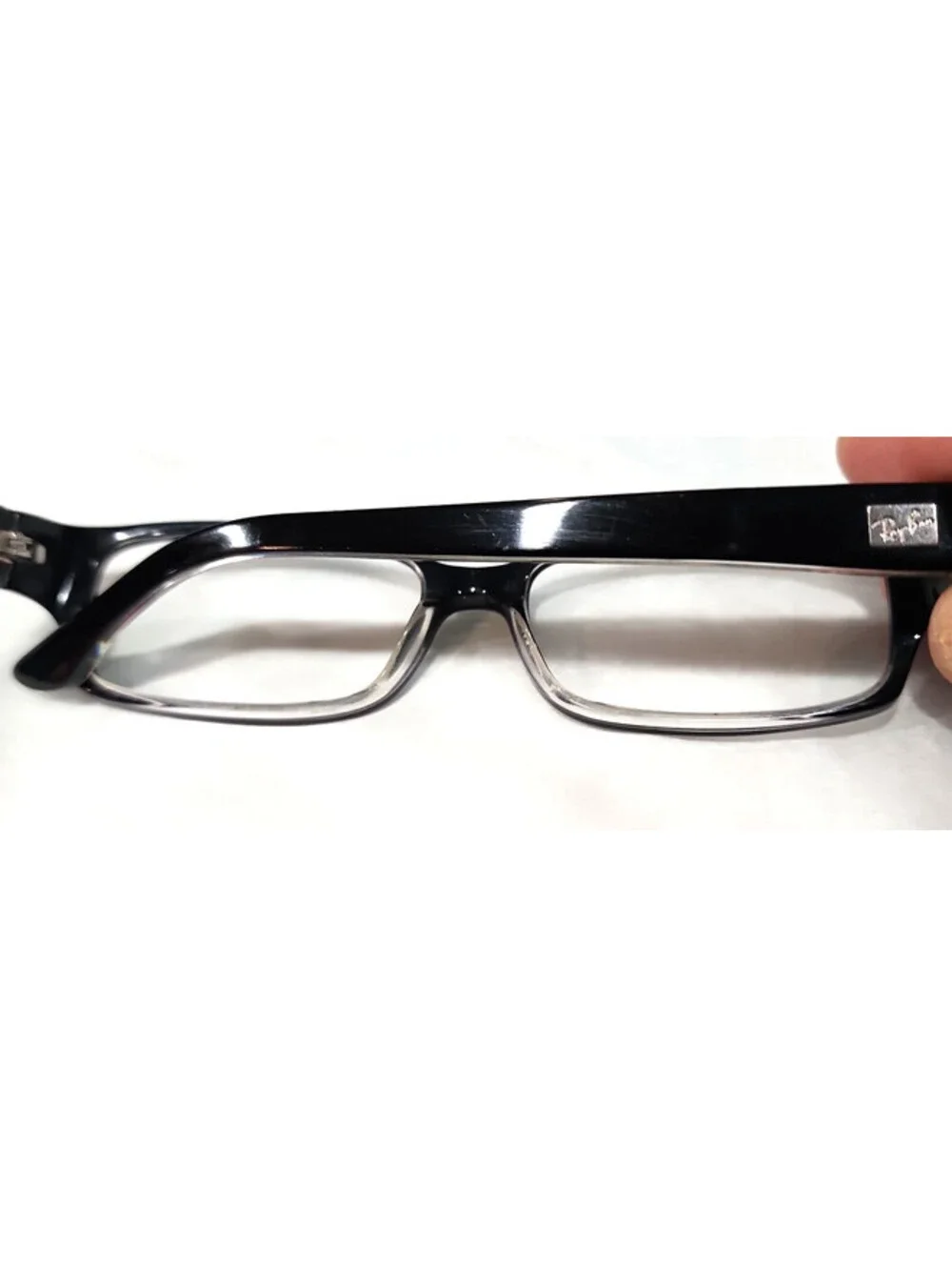 Ray-Ban arms few